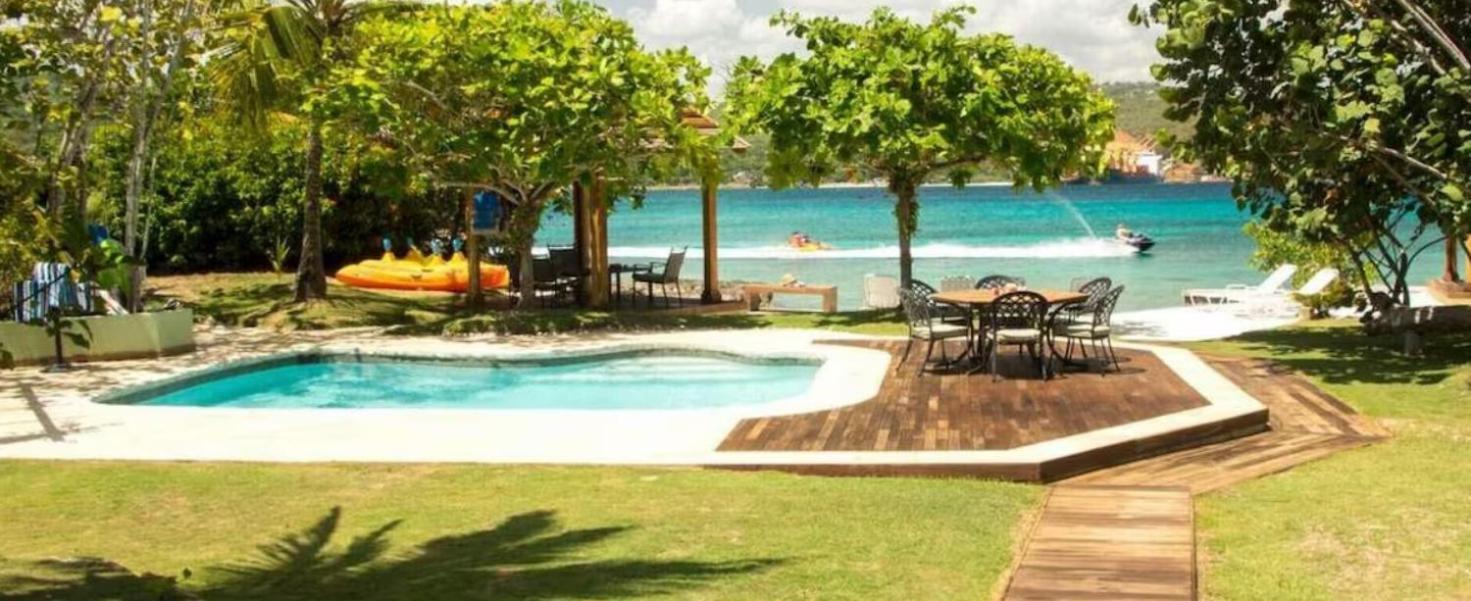 Sea Grapes Air-Conditioned 6-Bedroom Home With Cottage Discovery Bay Bagian luar foto